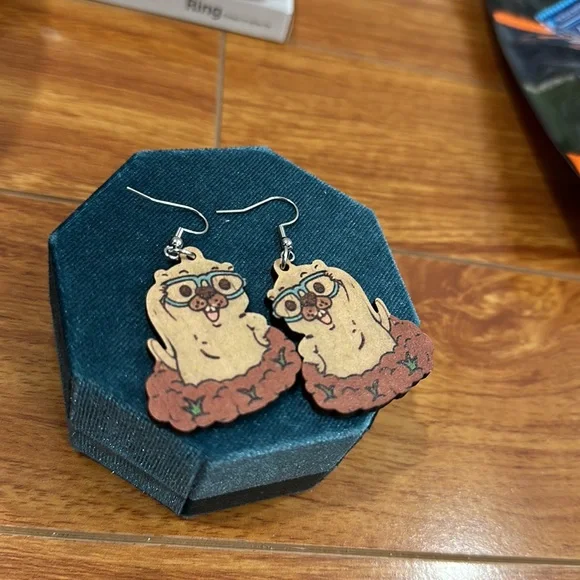 Earrings - Picture 13 of 13